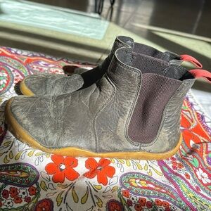 Vivo barefoot kids shoes size 35 EU boys or girls